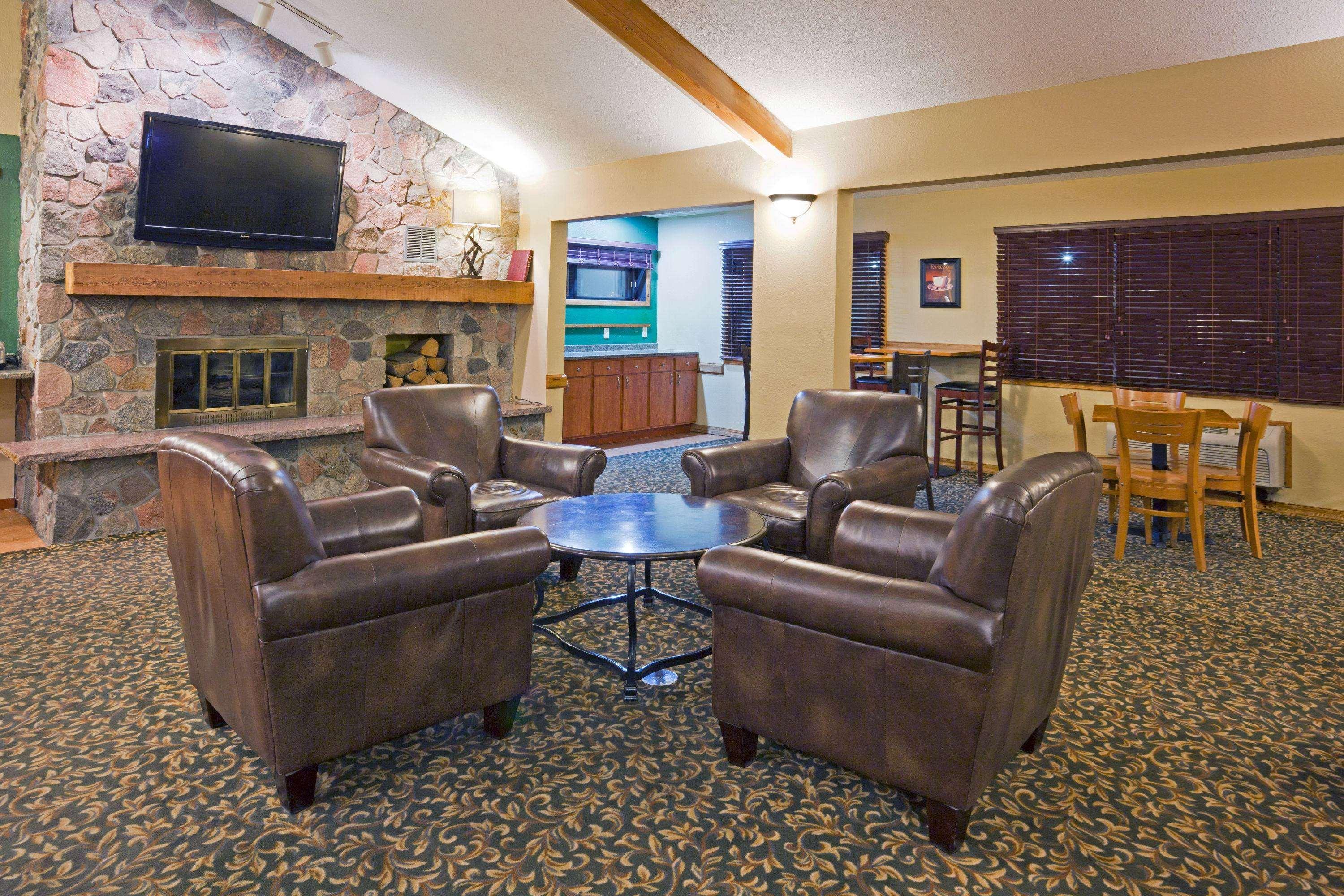 Americinn By Wyndham Fargo West Acres Buitenkant foto
